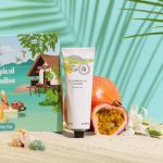 Le Gommage qui Passionne : une peau éclatante, prête à rayonner sous le soleil