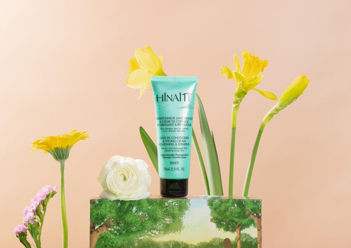 Conditionneur Sans Rinçage : Une chevelure réveillée par la douceur des lagons.