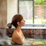 Plongée dans l’art du bain japonais.